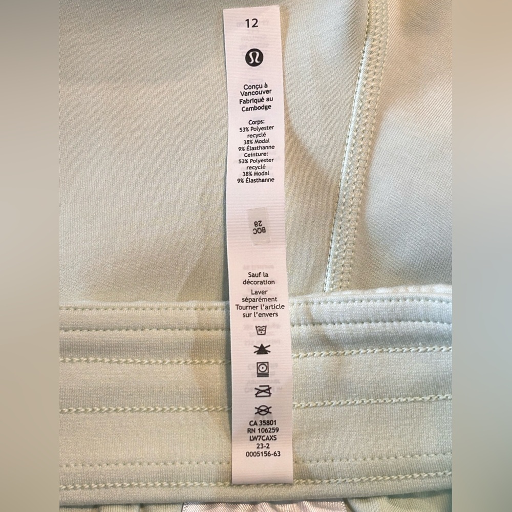 Lululemon Athletica Mint Green Women's Athletic Shorts - Picture 9 of 10